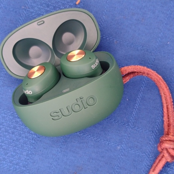 - Sudio Earbuds NWOT - Picture 2 of 3